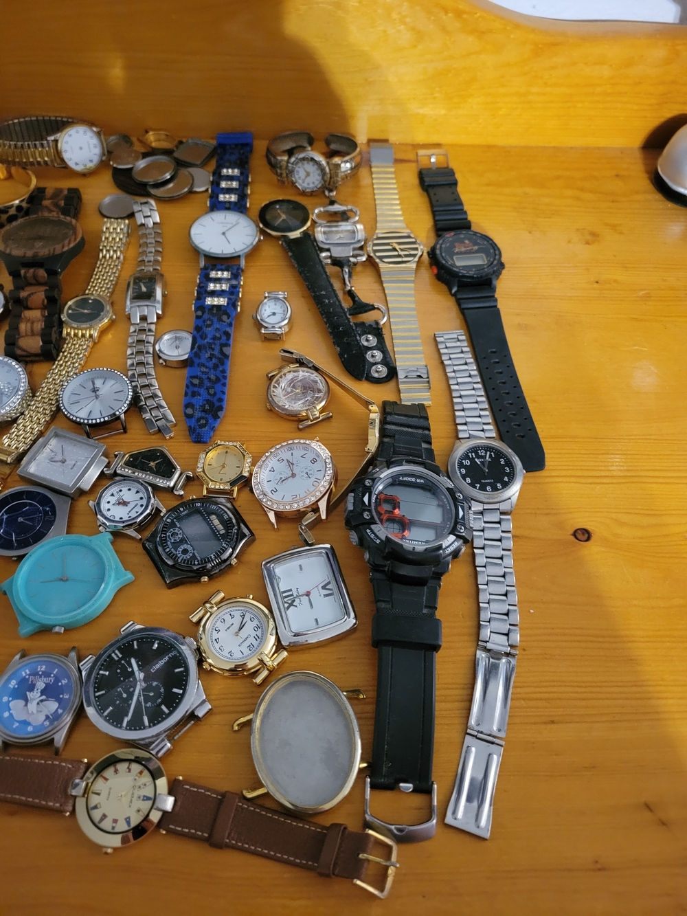 Bundle Of Parts Watches - Picture 2 of 10